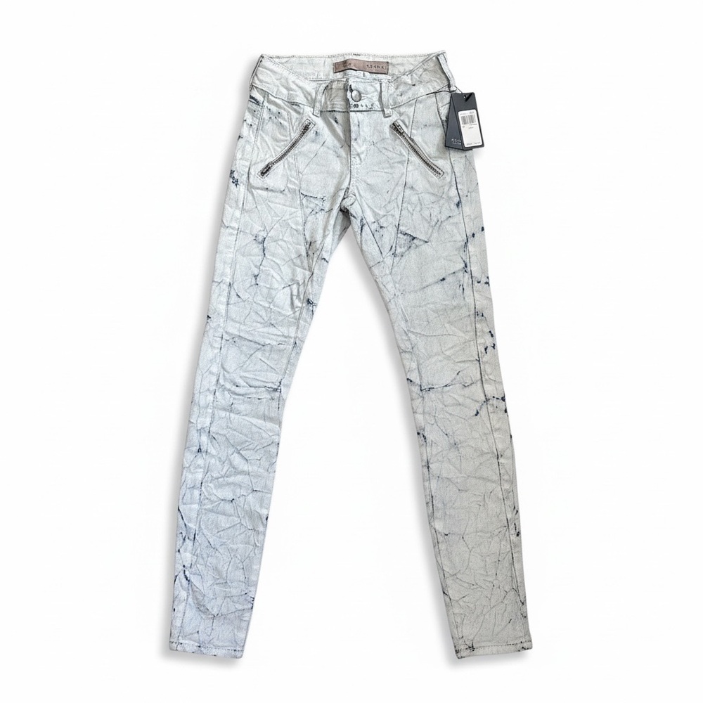 GUESS Letitia Skinny Jeans Size 23 Vintage White Cracked Coated Denim Zip NWT